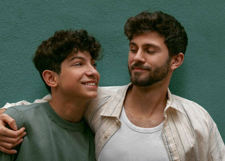 Men connecting via random chat